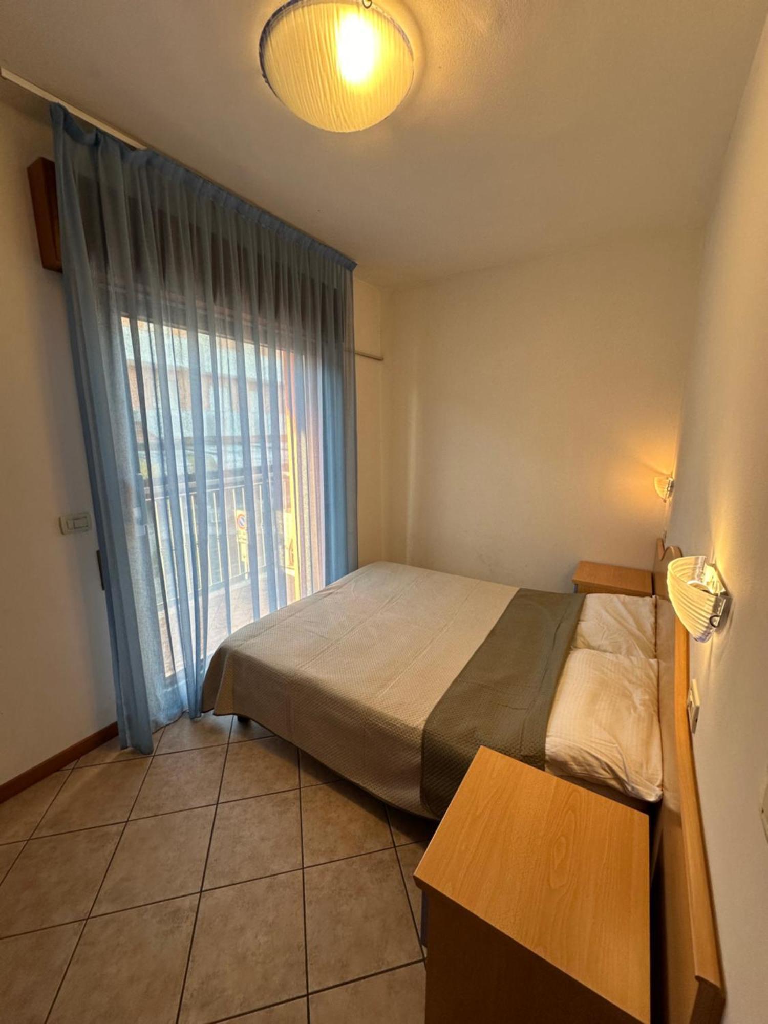Residence Guardamar - Agenzia Cocal Каорле Екстериор снимка